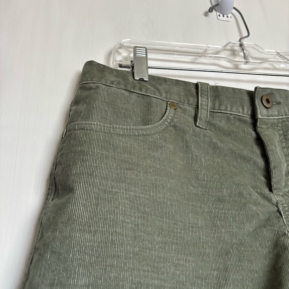 Carve Designs Oahu Corduroy Cut Off Shorts Size 6 Green Beach Vacation Casual - Picture 4 of 9